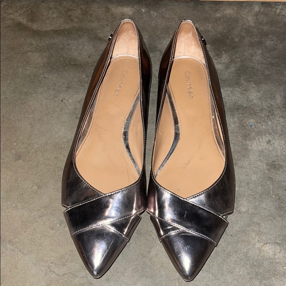 Calvin Klein skimmer flats rose gold - size 9
